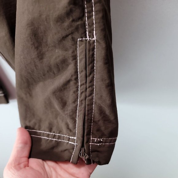 Eddie Bauer Brown Hiking Pants Womens 14, Lightweight w/Zip Pockets 100% Nylon - Picture 4 of 14